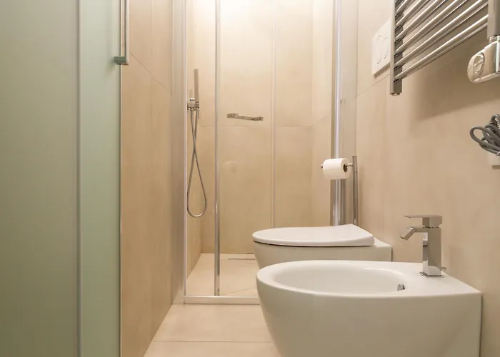 דירה Dimora Garibaldi - Bright And Quiet Nest -