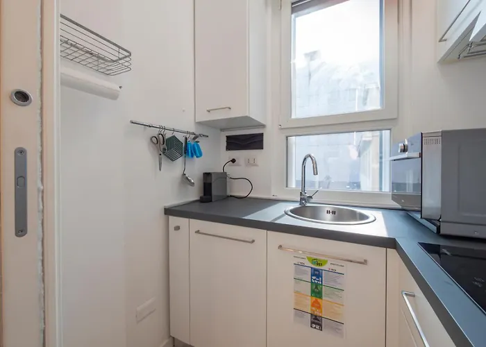 I-host - Cambiasi 8 *