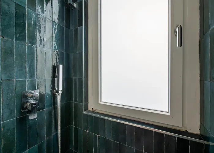 아파트 I-host - Cambiasi 8 *