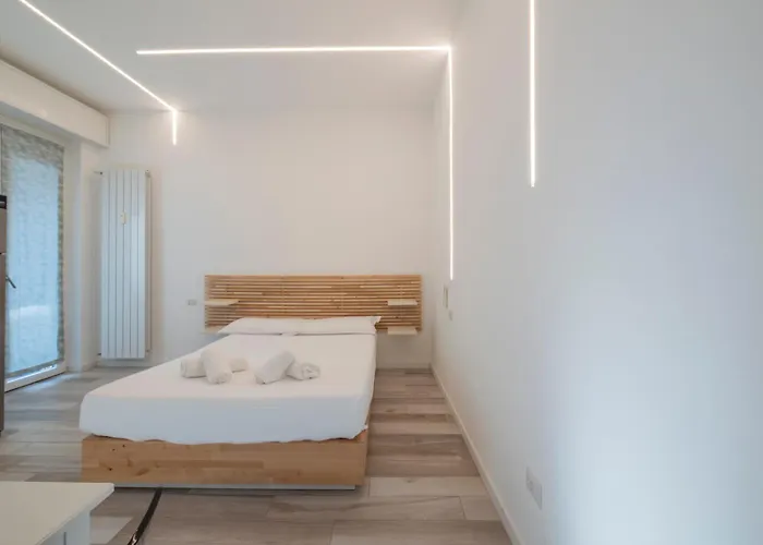 I-host - Cambiasi 8 아파트