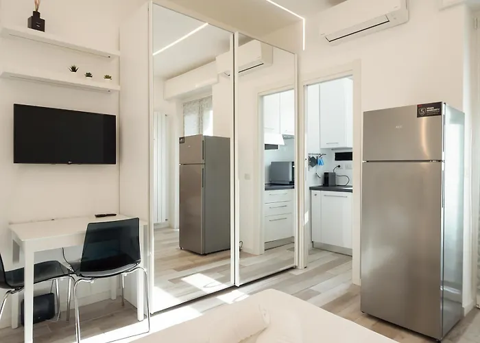 I-host - Cambiasi 8 아파트