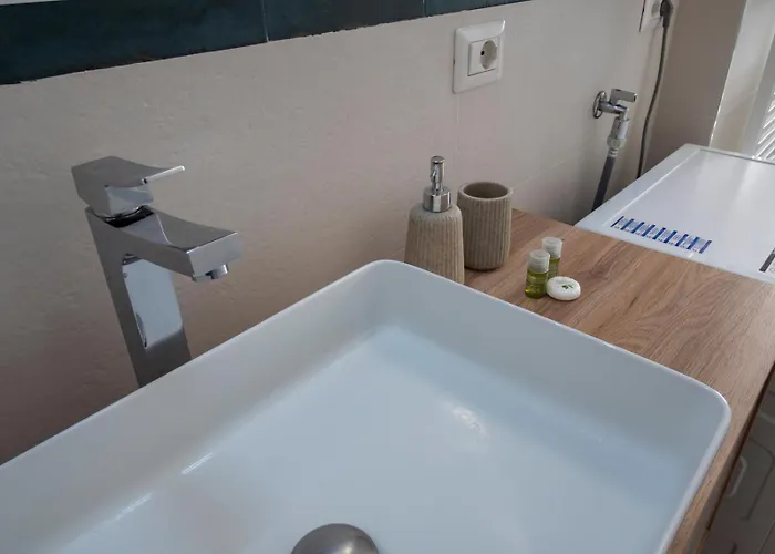 아파트 I-host - Cambiasi 8