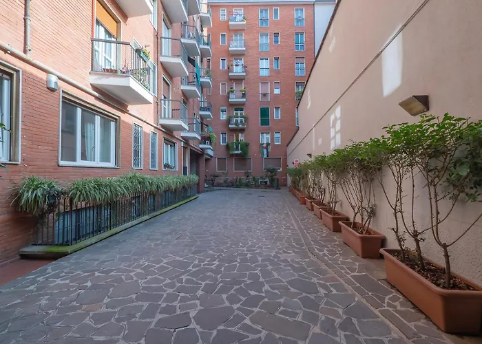 I-host - Cambiasi 8 Appartement *