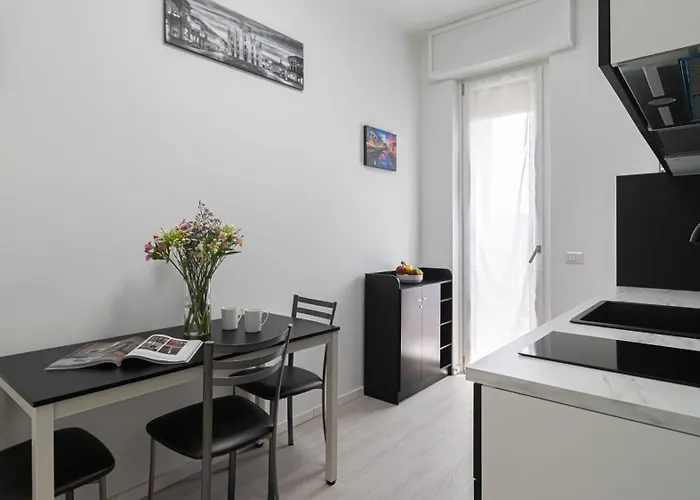 Italianway Comfort - Rembrandt 58 Апартаменты *