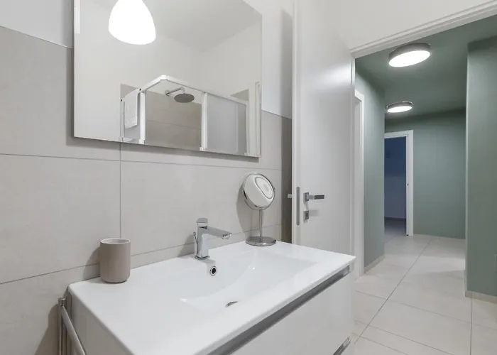 Monumentale M5 - 6 Ospiti & Famiglie Con 2 Bagni E דירה מילאנו