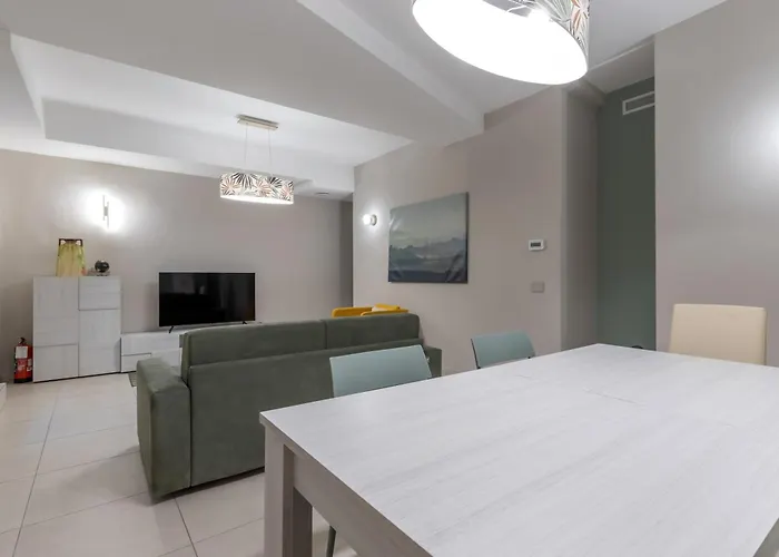 Monumentale M5 - 6 Ospiti & Famiglie Con 2 Bagni E Milán