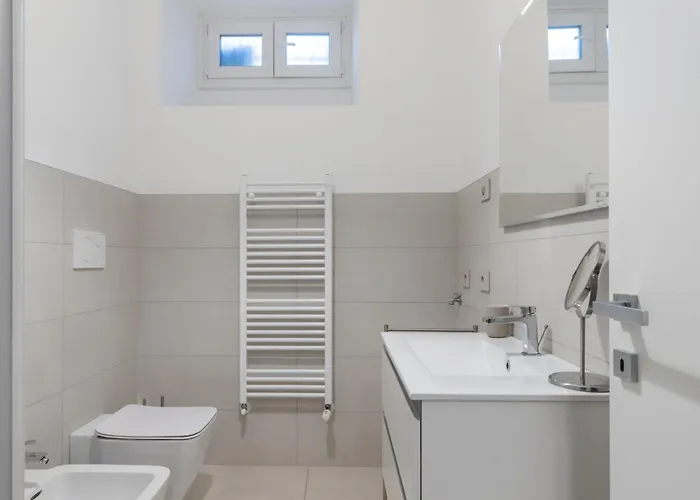 Monumentale M5 - 6 Ospiti & Famiglie Con 2 Bagni E Apartmán *