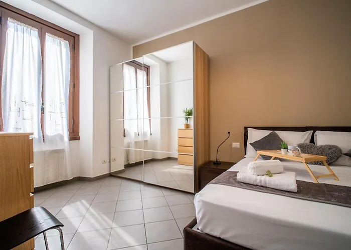 Apartment Navigli-centro Modern Flat Balcony Check-in H24