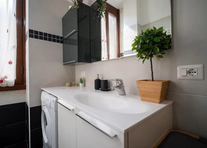 Apartment Navigli-centro Modern Flat Balcony Check-in H24