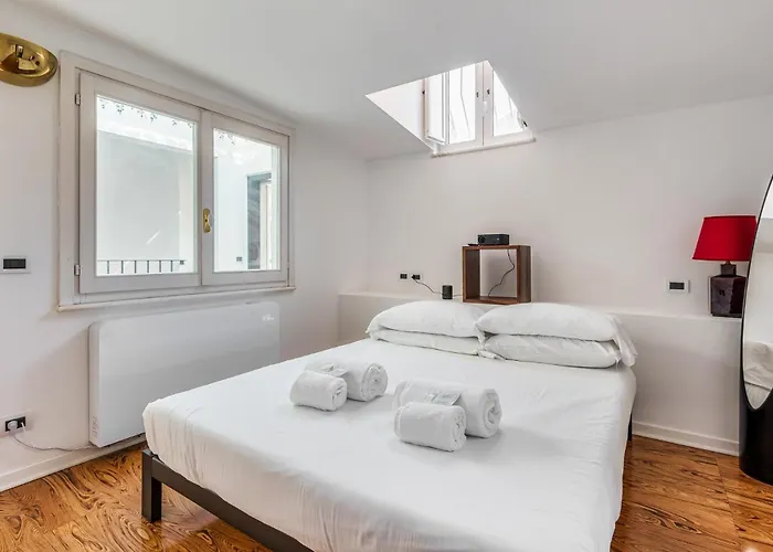 Duomo3'-skylight-idropool-private-cinema-freepark