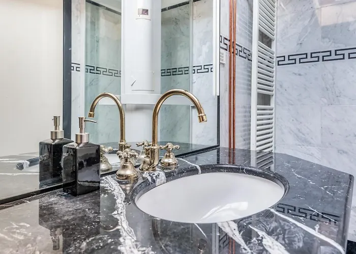 Duomo3'-skylight-idropool-private-cinema-freepark 公寓 米兰