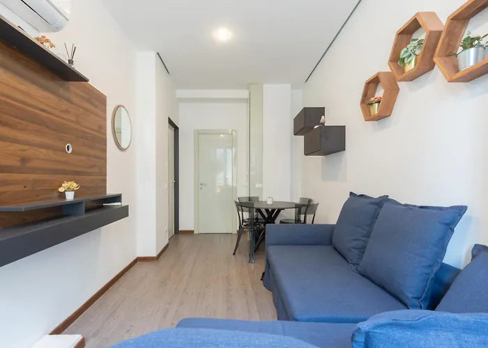 Corso Venezia With Double Bathroom And Balcony Apartament Mediolan