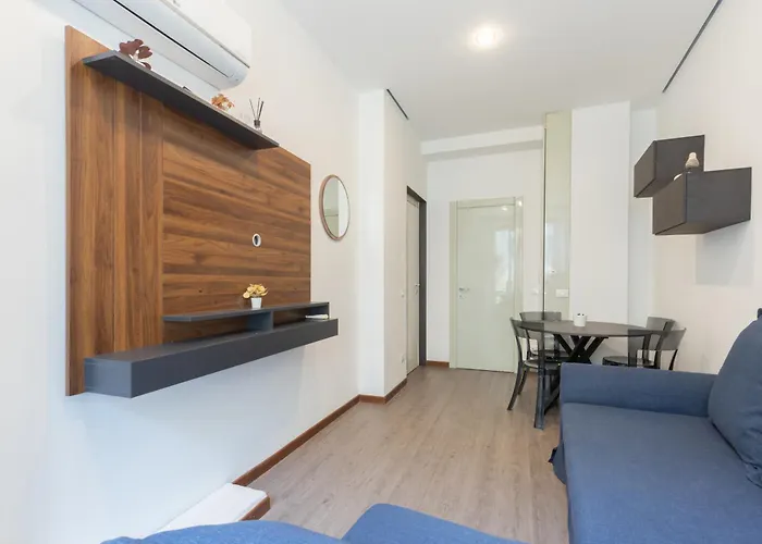 Apartament Corso Venezia With Double Bathroom And Balcony