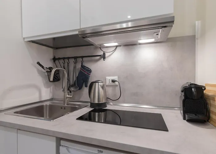 Apartament Corso Venezia With Double Bathroom And Balcony *