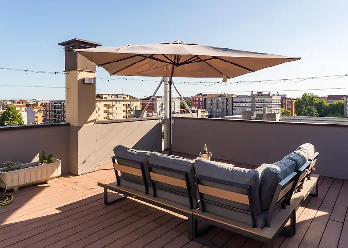 Navigli Panoramica Terrazzo Free Parking Ac Wifi * Milánó