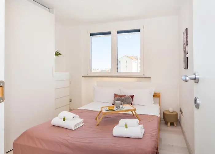 Navigli Panoramica Terrazzo Free Parking Ac Wifi *