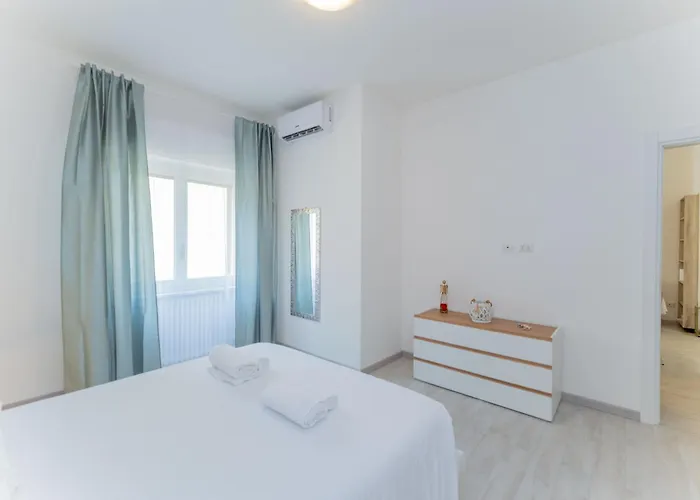 Casa Raffaella Comfort Smart Working M3 Bus Self-check-in