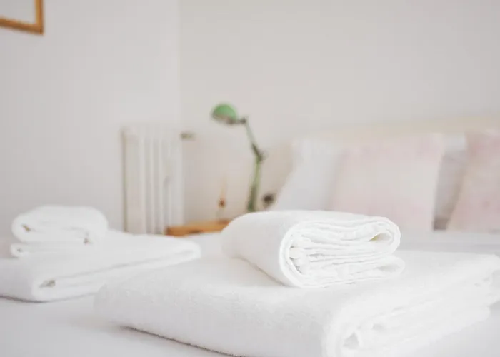 Just Urban - 1br With Outdoor Space - 10 Min Duomo By Tram