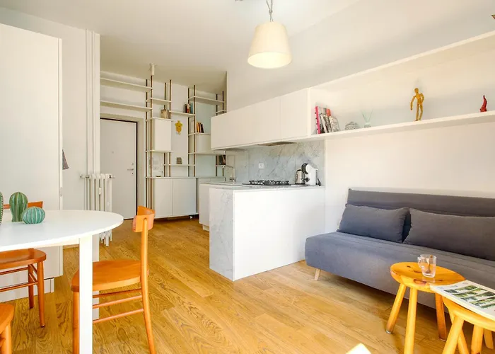 Just Urban - 1br With Outdoor Space - 10 Min Duomo By Tram Appartement Milaan