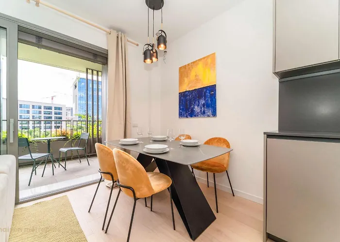 Adamello Terrace アパート ミラノ