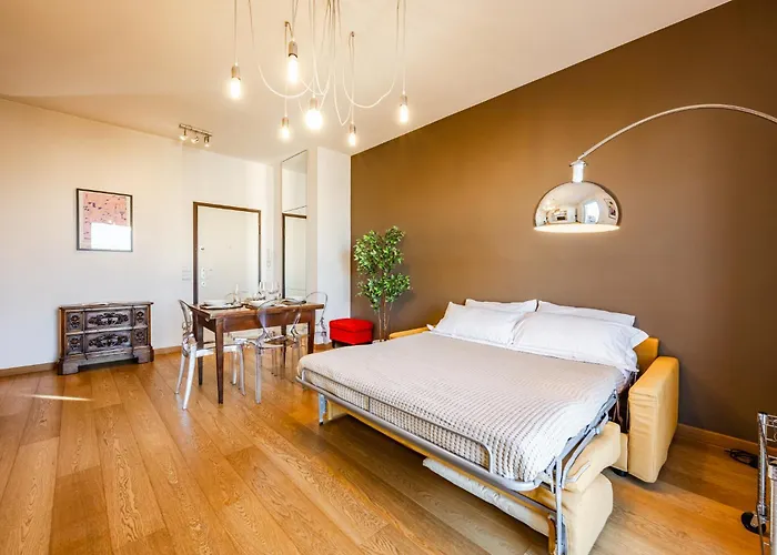 Panoramico Su Vicino Al Duomo * Milano