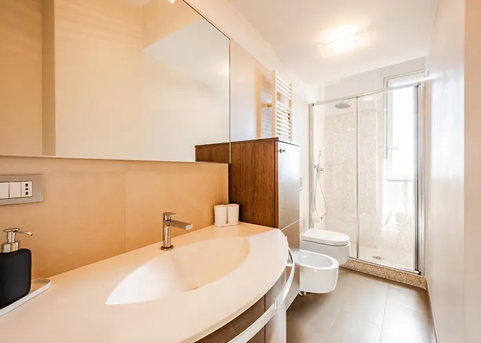 Panoramico Su Vicino Al Duomo *