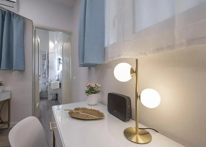 Laru Porta Romana 5 Minutes From The Subway アパート *