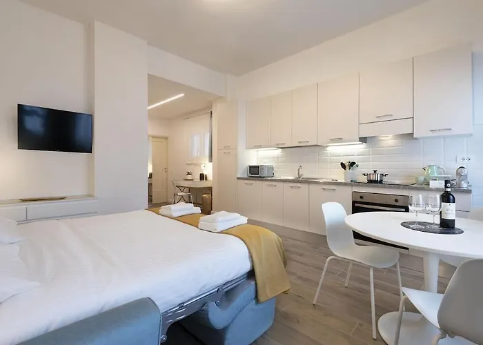 Laru Porta Romana 5 Minutes From The Subway * ミラノ