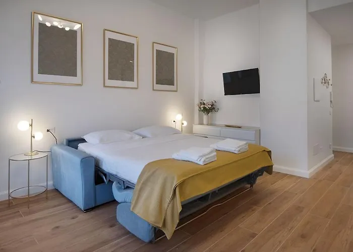 Laru Porta Romana 5 Minutes From The Subway アパート *