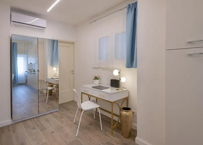 Laru Porta Romana 5 Minutes From The Subway アパート ミラノ