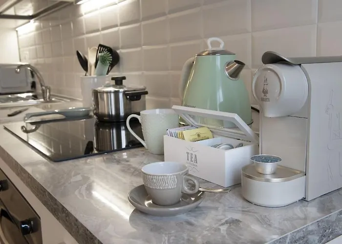 Laru Porta Romana 5 Minutes From The Subway アパート ミラノ