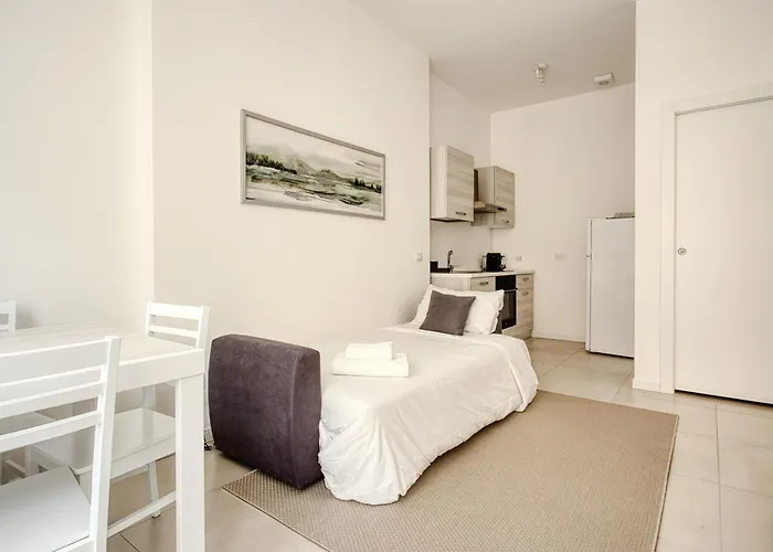 Just Urban - Modern 1-br Navigli - Metro M2 Apartamento *