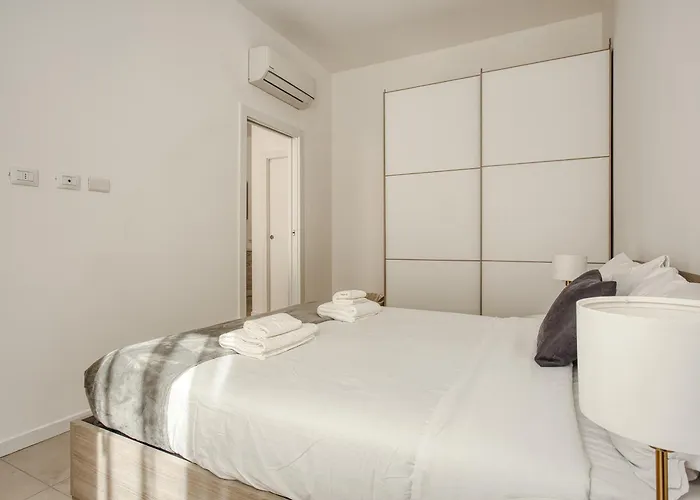 Just Urban - Modern 1-br Navigli - Metro M2 Apartamento