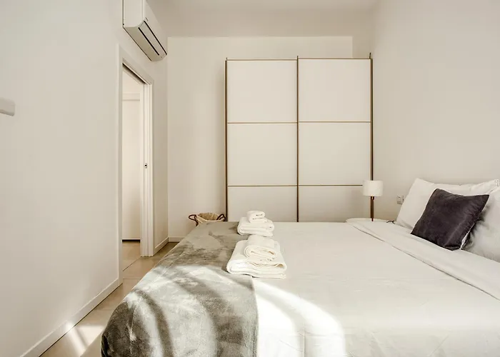 Apartamento Just Urban - Modern 1-br Navigli - Metro M2 *