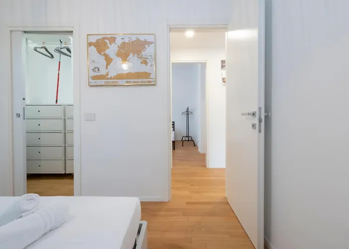 I-host Luxury - Veniero Апартаменты