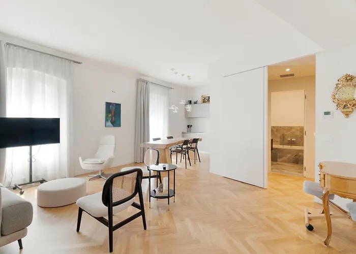 Porta Venezia - Castaldi - Repubblica Trilocale Di Lusso Lägenhet *