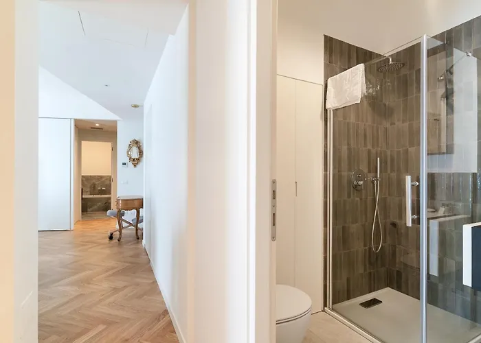 Lägenhet Porta Venezia - Castaldi - Repubblica Trilocale Di Lusso Milano