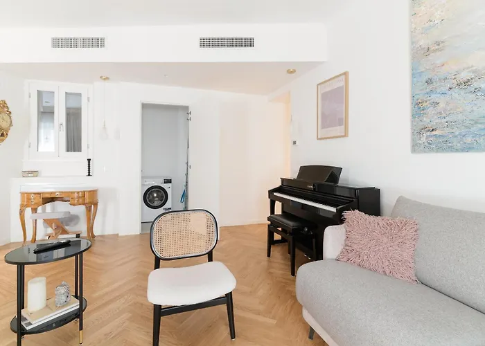 Porta Venezia - Castaldi - Repubblica Trilocale Di Lusso Lägenhet *