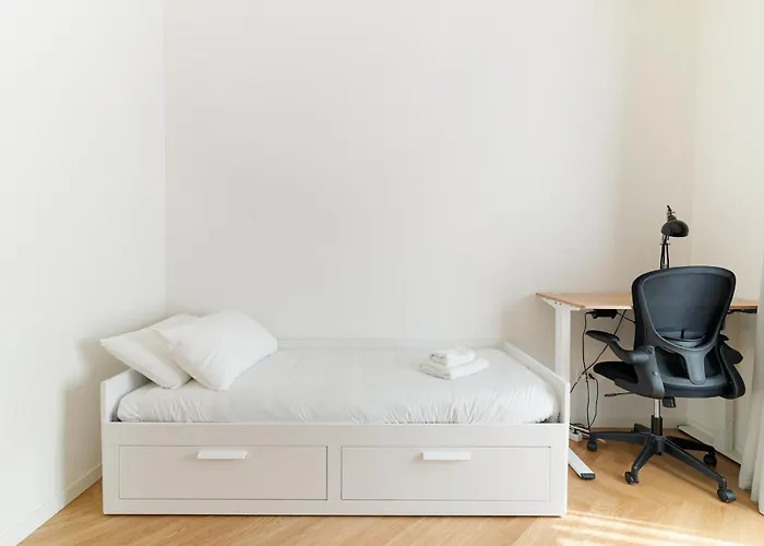 Lägenhet Porta Venezia - Castaldi - Repubblica Trilocale Di Lusso Milano