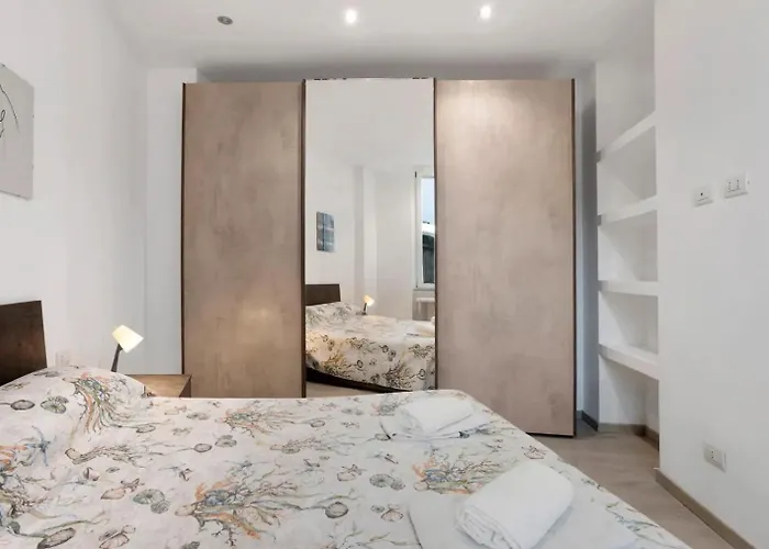 Lambrate Flat Apartman *