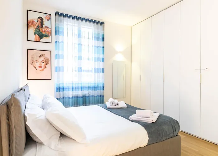 Corner 15 - 5 Min Dalla Stazione Apartmán *