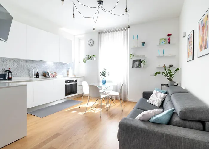 Corner 15 - 5 Min Dalla Stazione