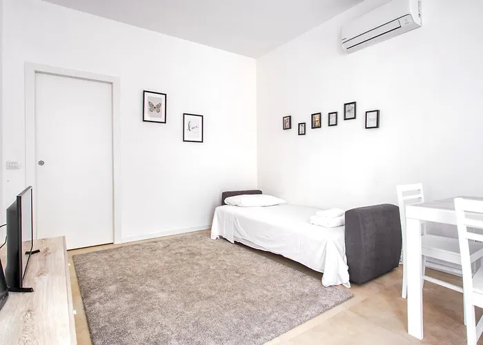 Just Urban - Bright Renovated 1-br Near Navigli & Metro M2