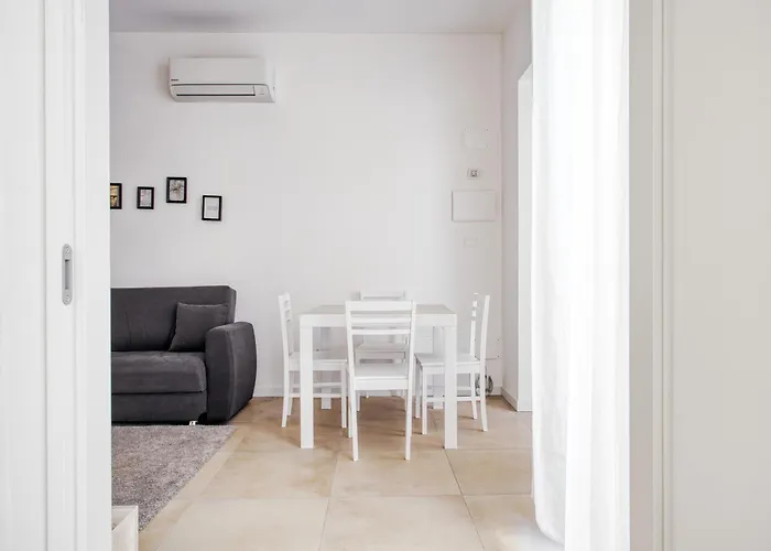 Just Urban - Bright Renovated 1-br Near Navigli & Metro M2 ميلان