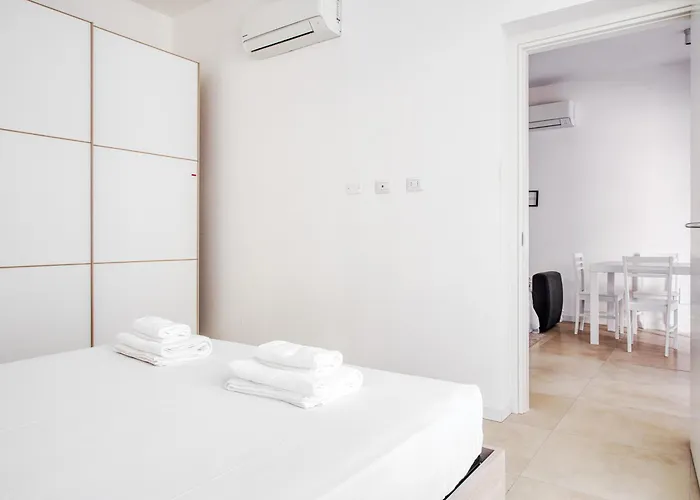 Just Urban - Bright Renovated 1-br Near Navigli & Metro M2 밀라노
