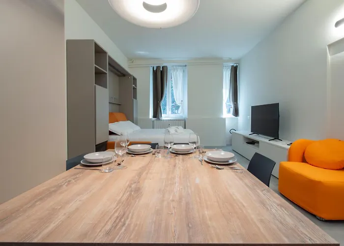 Goldoni House 6 Duomo M5 A Few Steps Away From The Subway *