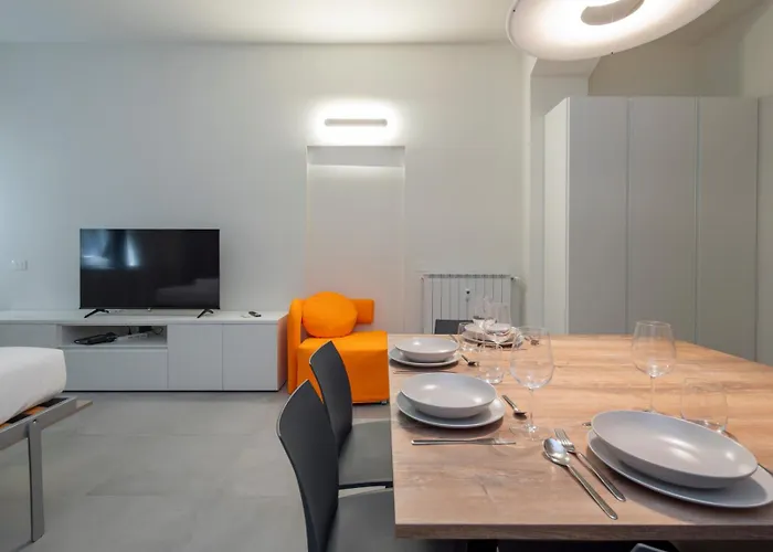 Goldoni House 6 Duomo M5 A Few Steps Away From The Subway