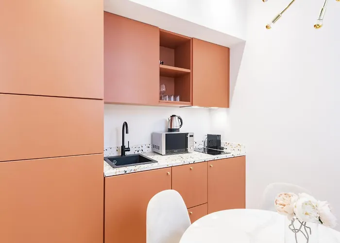 Easylife - - Borgonuovo 4 S - Centro Storico Апартаменты *