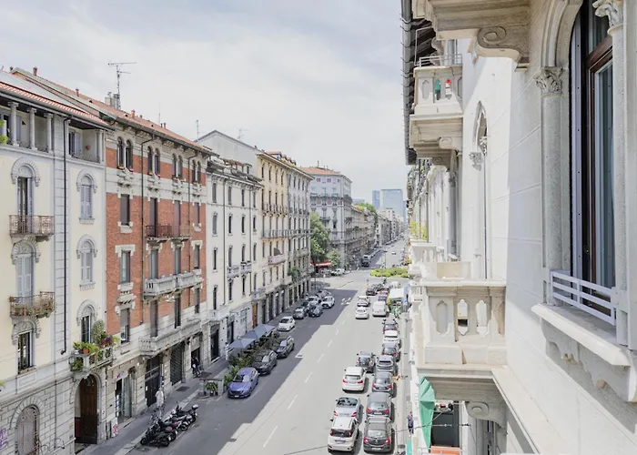 Easylife - Eleganza Raffinata Con Balconi In Porta Venezia *