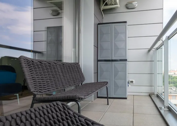 Skyline House - Free Parking & Terrace Apartmán *